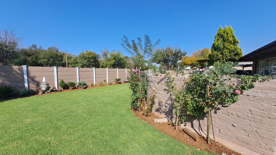4 Bedroom Property for Sale in Three Rivers Gauteng