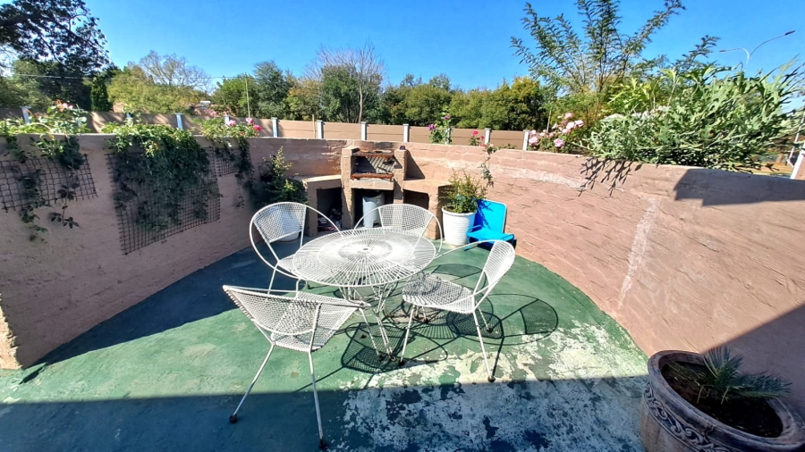 4 Bedroom Property for Sale in Three Rivers Gauteng
