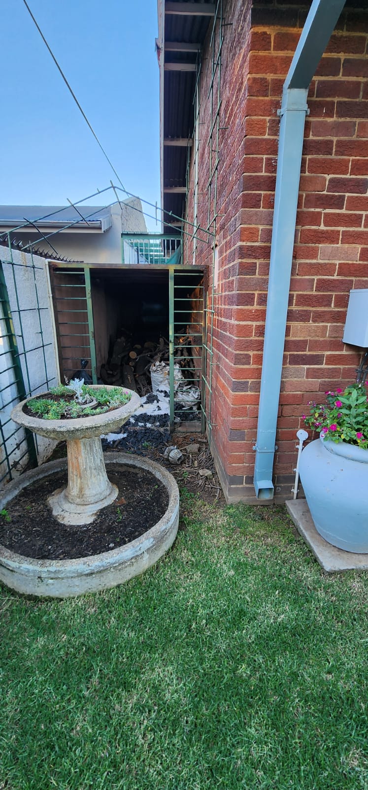 4 Bedroom Property for Sale in Vanderbijlpark SW 1 Gauteng