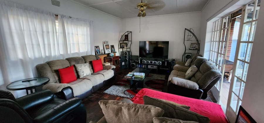 4 Bedroom Property for Sale in Vanderbijlpark SW 1 Gauteng