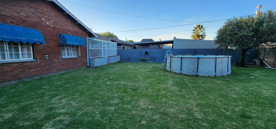 4 Bedroom Property for Sale in Vanderbijlpark SW 1 Gauteng