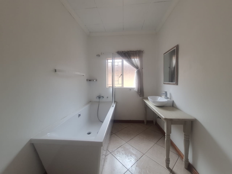 4 Bedroom Property for Sale in Vanderbijlpark Sw 2 Gauteng