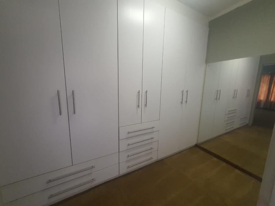 4 Bedroom Property for Sale in Vanderbijlpark Sw 2 Gauteng
