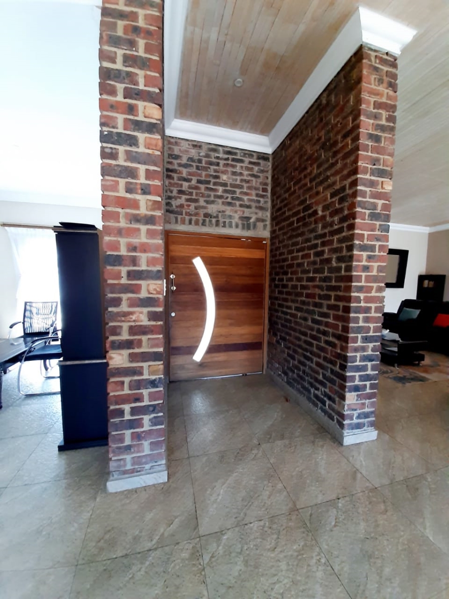 4 Bedroom Property for Sale in Vanderbijlpark Sw 2 Gauteng