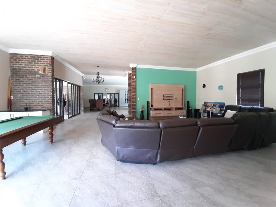 4 Bedroom Property for Sale in Vanderbijlpark Sw 2 Gauteng