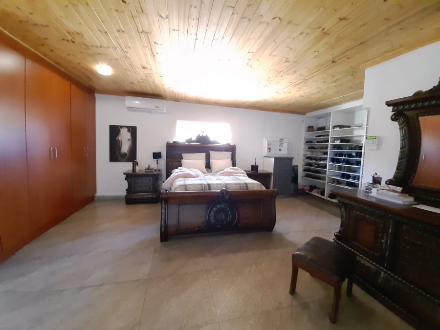 4 Bedroom Property for Sale in Vanderbijlpark Sw 2 Gauteng