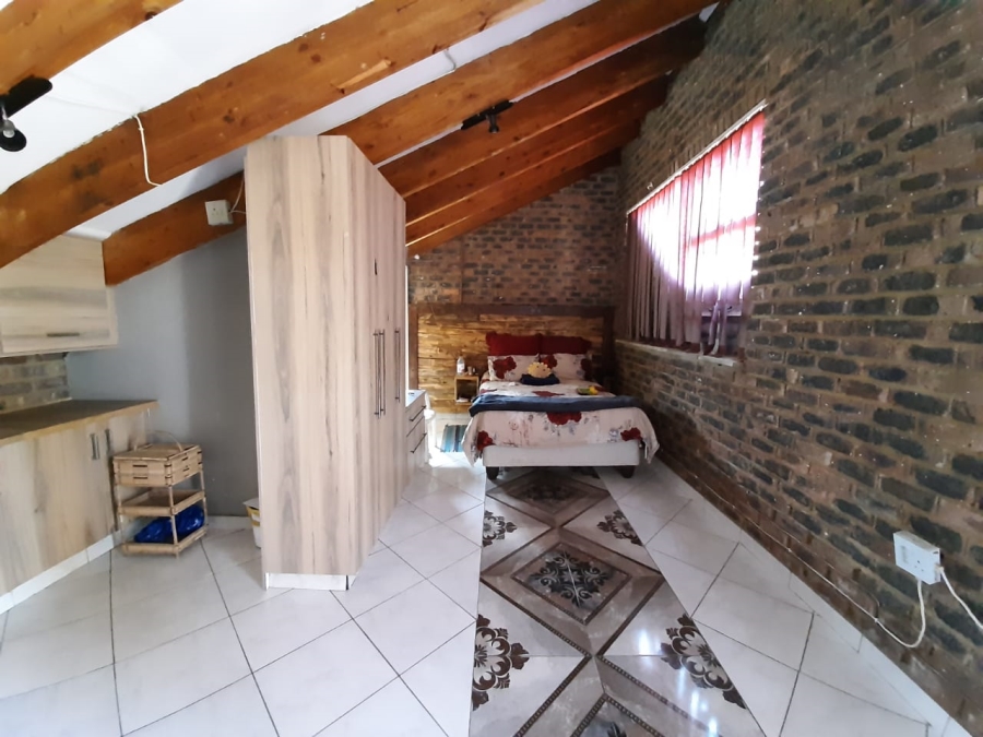 4 Bedroom Property for Sale in Vanderbijlpark Sw 2 Gauteng