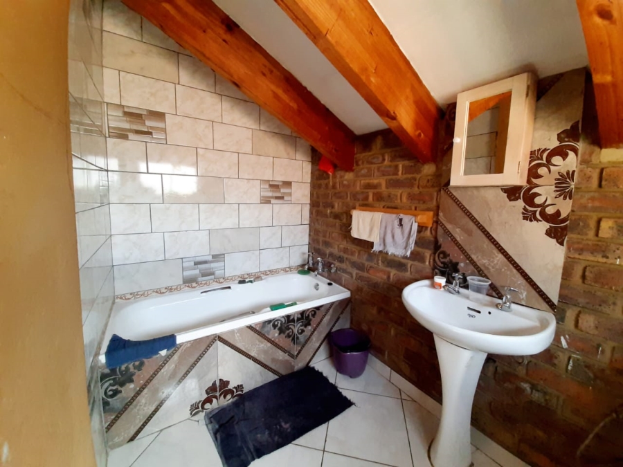 4 Bedroom Property for Sale in Vanderbijlpark Sw 2 Gauteng