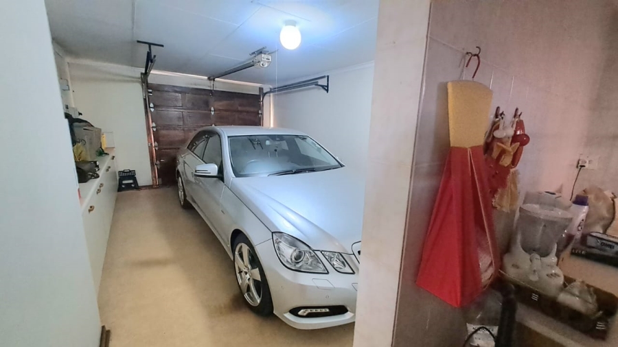 1 Bedroom Property for Sale in Three Rivers Gauteng