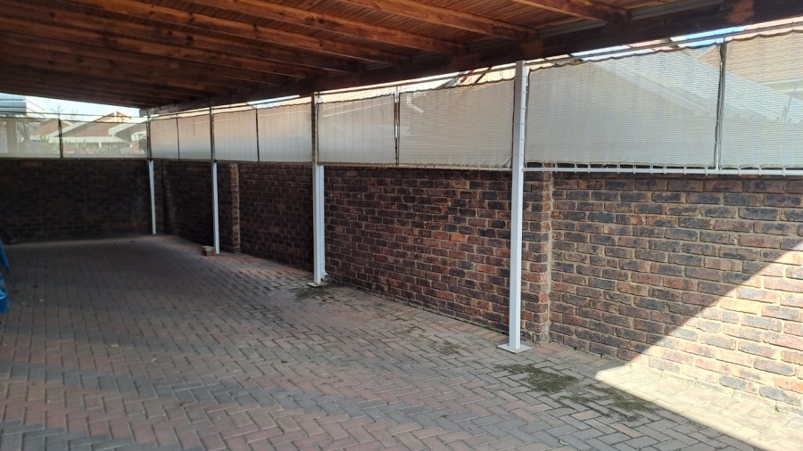 1 Bedroom Property for Sale in Three Rivers Gauteng