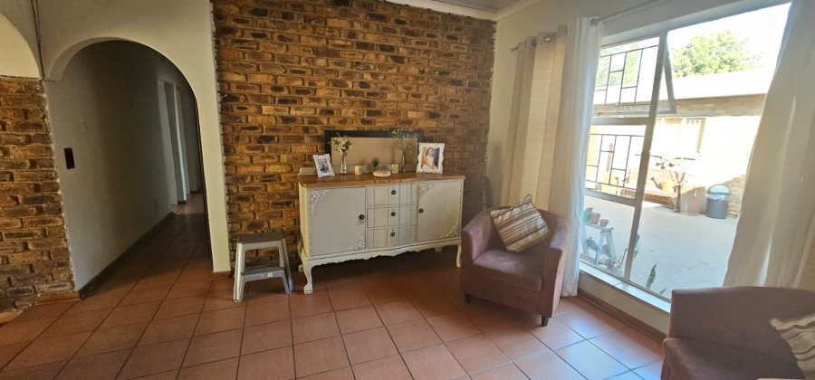 4 Bedroom Property for Sale in Vanderbijlpark Sw 2 Gauteng