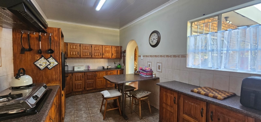 4 Bedroom Property for Sale in Vanderbijlpark Sw 2 Gauteng