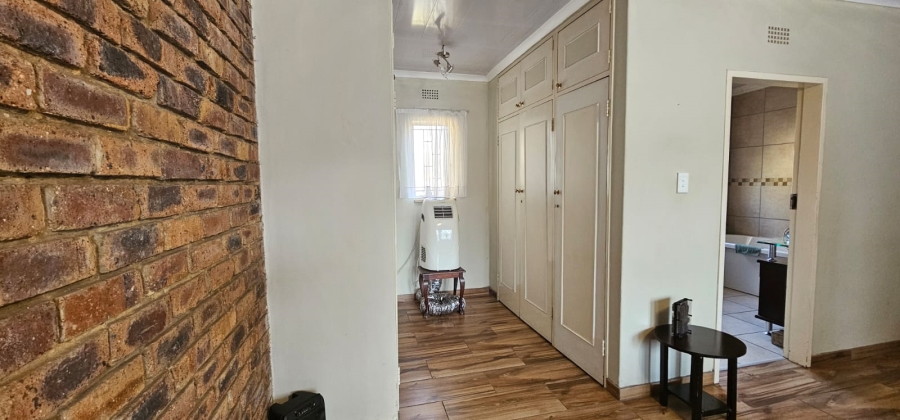 4 Bedroom Property for Sale in Vanderbijlpark Sw 2 Gauteng