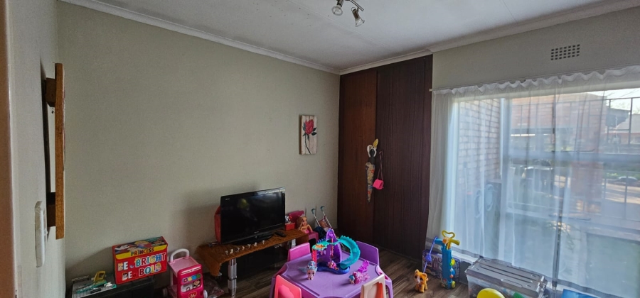 4 Bedroom Property for Sale in Vanderbijlpark Sw 2 Gauteng