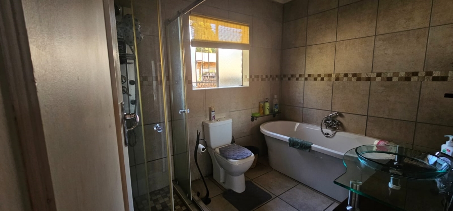 4 Bedroom Property for Sale in Vanderbijlpark Sw 2 Gauteng