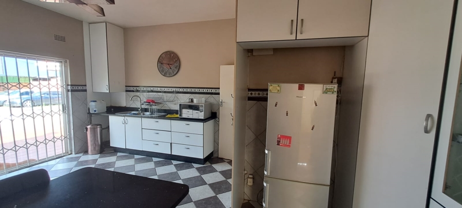 4 Bedroom Property for Sale in Three Rivers Gauteng