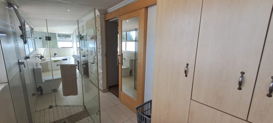 4 Bedroom Property for Sale in Three Rivers Gauteng