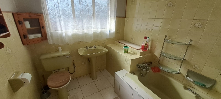 4 Bedroom Property for Sale in Three Rivers Gauteng