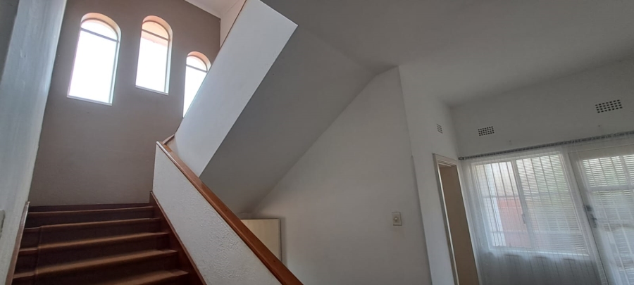 4 Bedroom Property for Sale in Three Rivers Gauteng