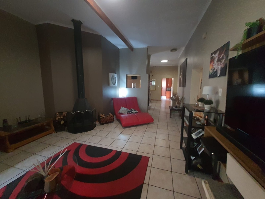 5 Bedroom Property for Sale in Vanderbijlpark Sw 2 Gauteng