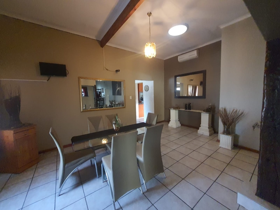5 Bedroom Property for Sale in Vanderbijlpark Sw 2 Gauteng