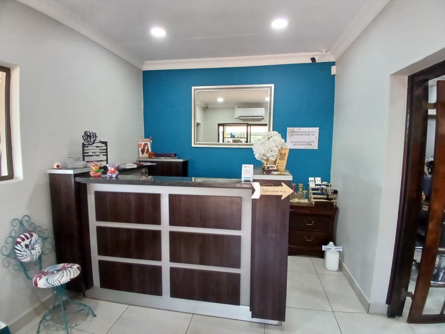 10 Bedroom Property for Sale in Three Rivers Gauteng