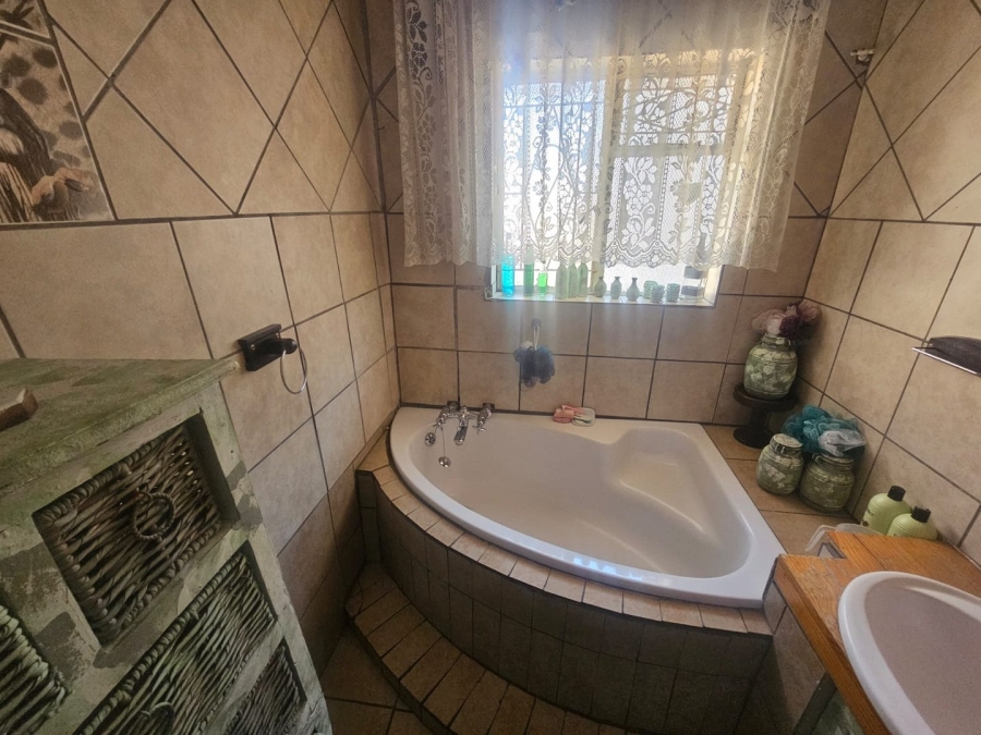 3 Bedroom Property for Sale in Vanderbijlpark SW 1 Gauteng
