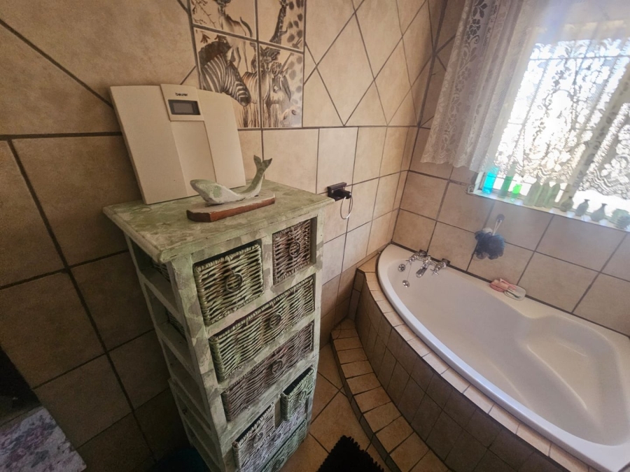 3 Bedroom Property for Sale in Vanderbijlpark SW 1 Gauteng