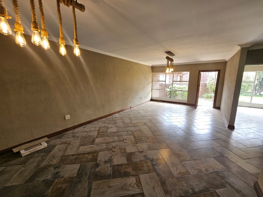 2 Bedroom Property for Sale in Three Rivers Gauteng