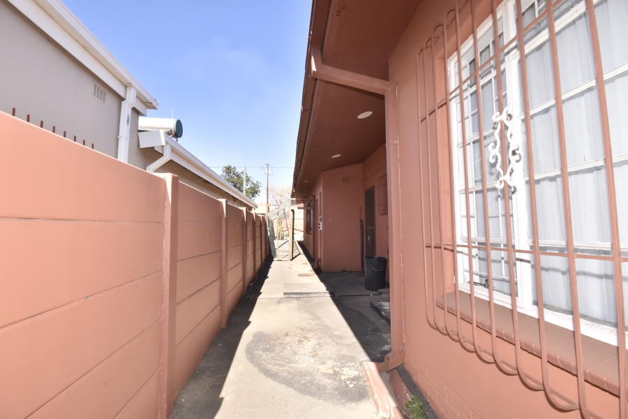 3 Bedroom Property for Sale in Randgate Gauteng
