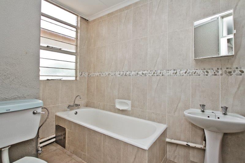 3 Bedroom Property for Sale in Robindale Gauteng