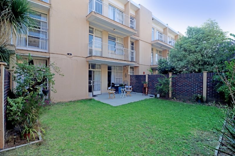3 Bedroom Property for Sale in Robindale Gauteng