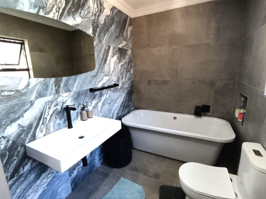 3 Bedroom Property for Sale in Rynfield Gauteng