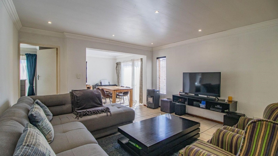 3 Bedroom Property for Sale in Esther Park Gauteng