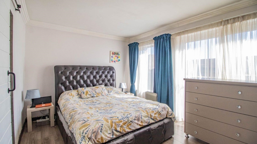 3 Bedroom Property for Sale in Esther Park Gauteng