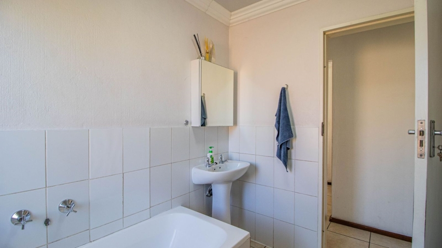 3 Bedroom Property for Sale in Esther Park Gauteng