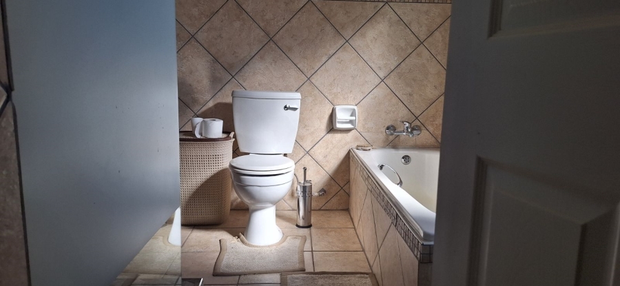 3 Bedroom Property for Sale in Esther Park Gauteng
