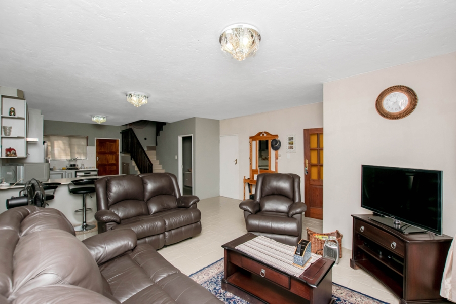 3 Bedroom Property for Sale in Selcourt Gauteng