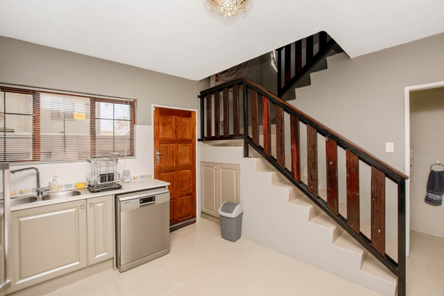 3 Bedroom Property for Sale in Selcourt Gauteng