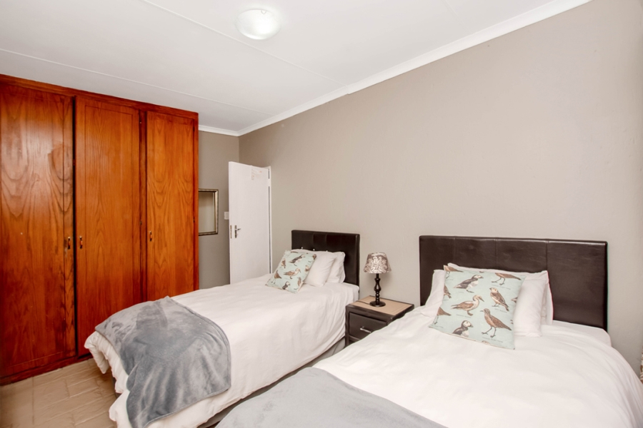 3 Bedroom Property for Sale in Selcourt Gauteng