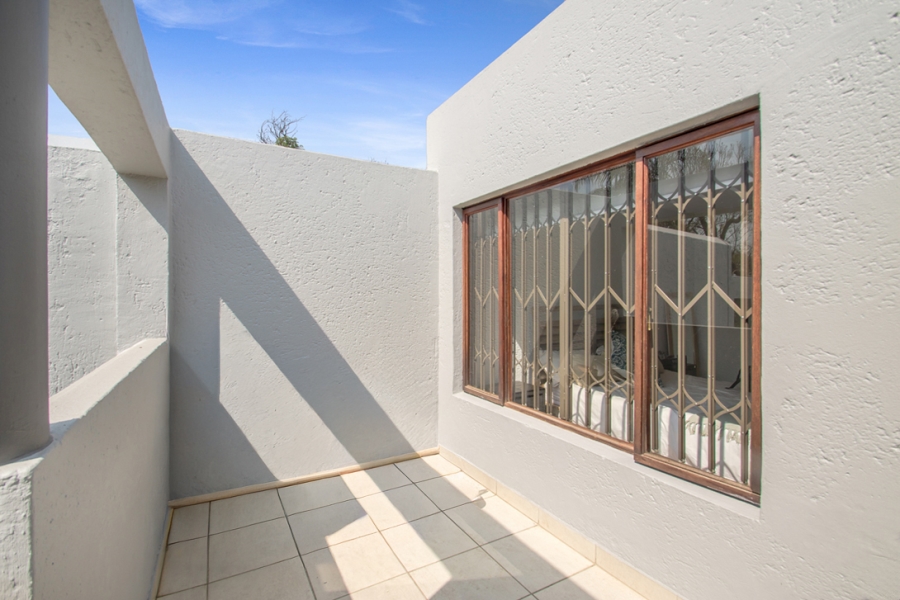 2 Bedroom Property for Sale in Sandown Gauteng