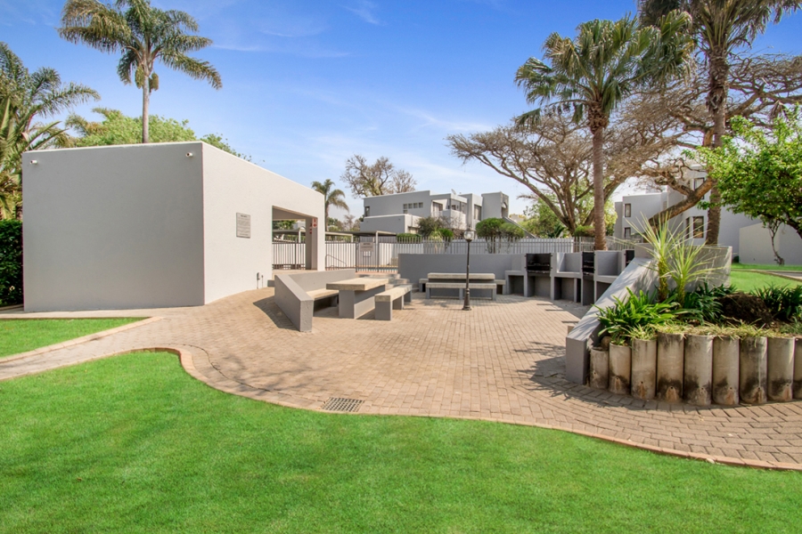 2 Bedroom Property for Sale in Sandown Gauteng