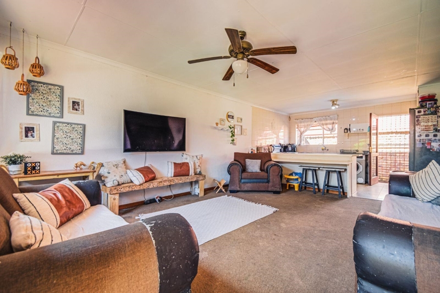 3 Bedroom Property for Sale in Glen Marais Gauteng