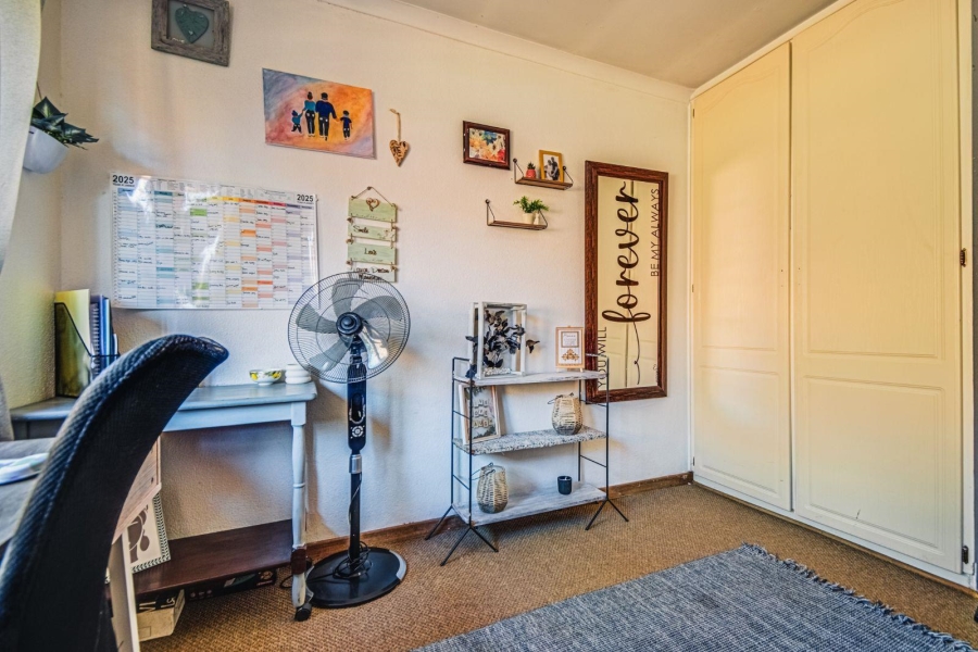 3 Bedroom Property for Sale in Glen Marais Gauteng