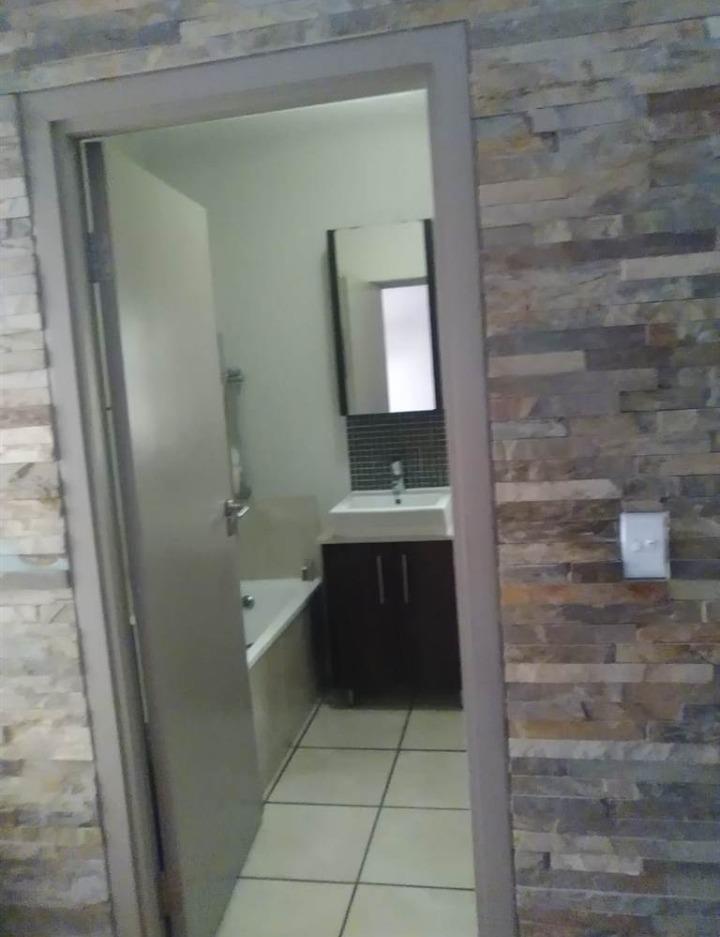 2 Bedroom Property for Sale in Douglasdale Gauteng