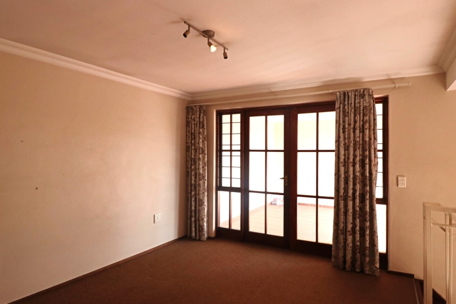2 Bedroom Property for Sale in Rivonia Gauteng