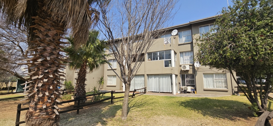 2 Bedroom Property for Sale in Peacehaven Gauteng