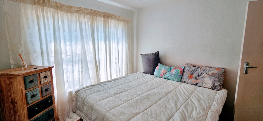 2 Bedroom Property for Sale in Peacehaven Gauteng