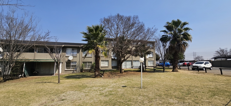 2 Bedroom Property for Sale in Peacehaven Gauteng