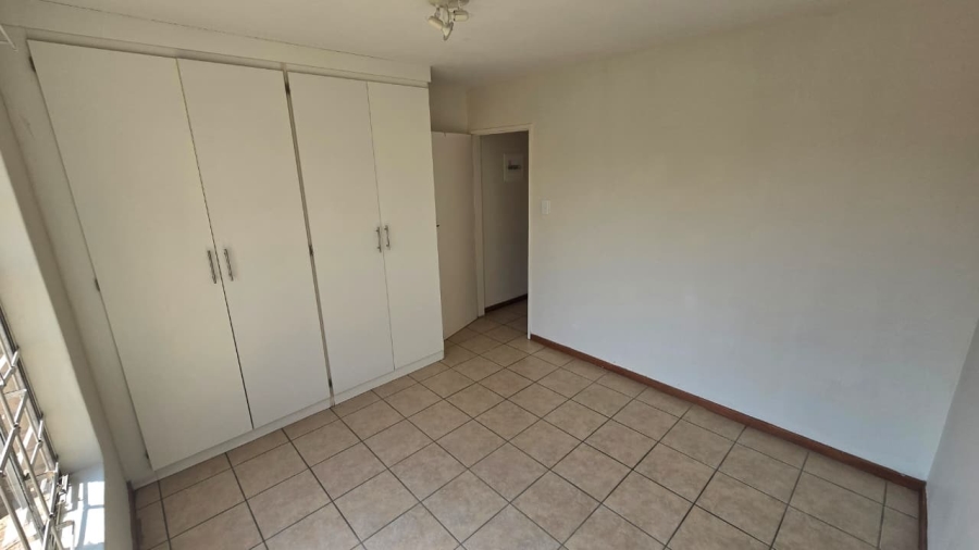 2 Bedroom Property for Sale in The Reeds Gauteng